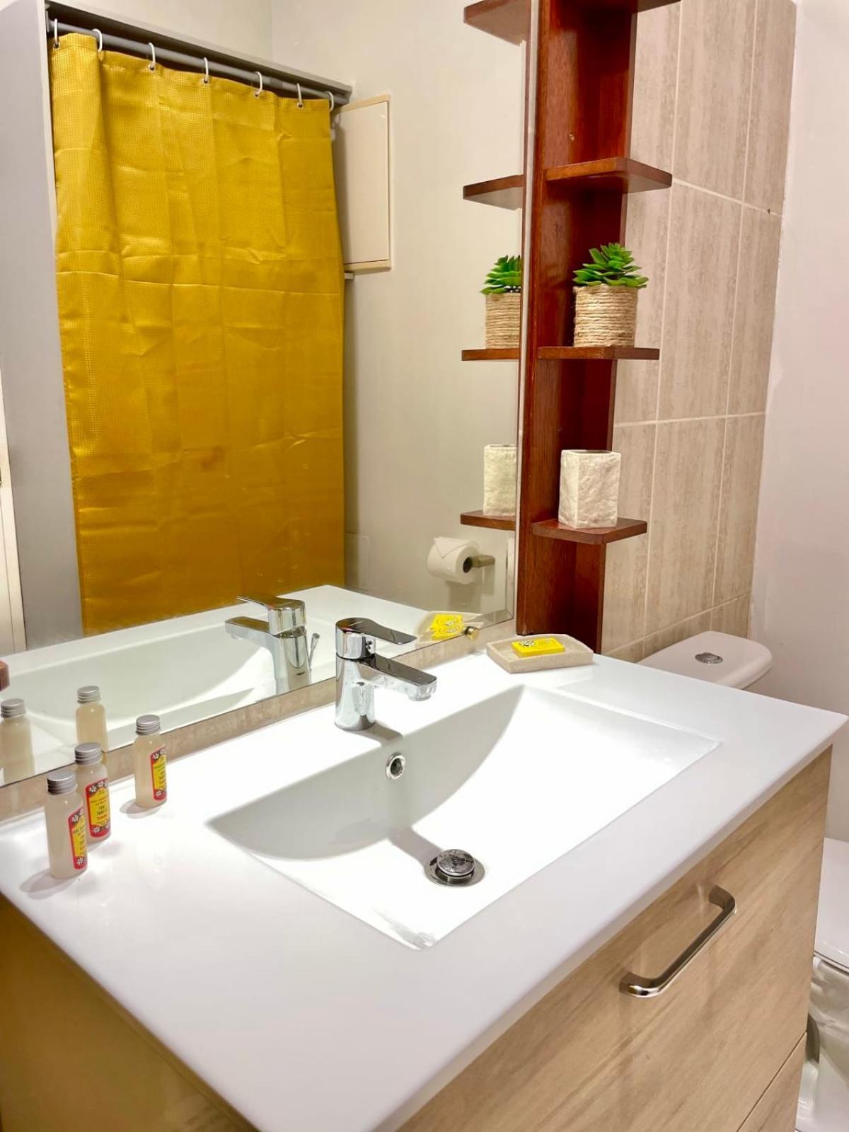 Studio Sunny - Pool - Wifi - Ac Papeete Papeete  Exterior foto